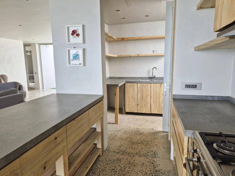 4 Bedroom Property for Sale in Perlemoenbaai Western Cape